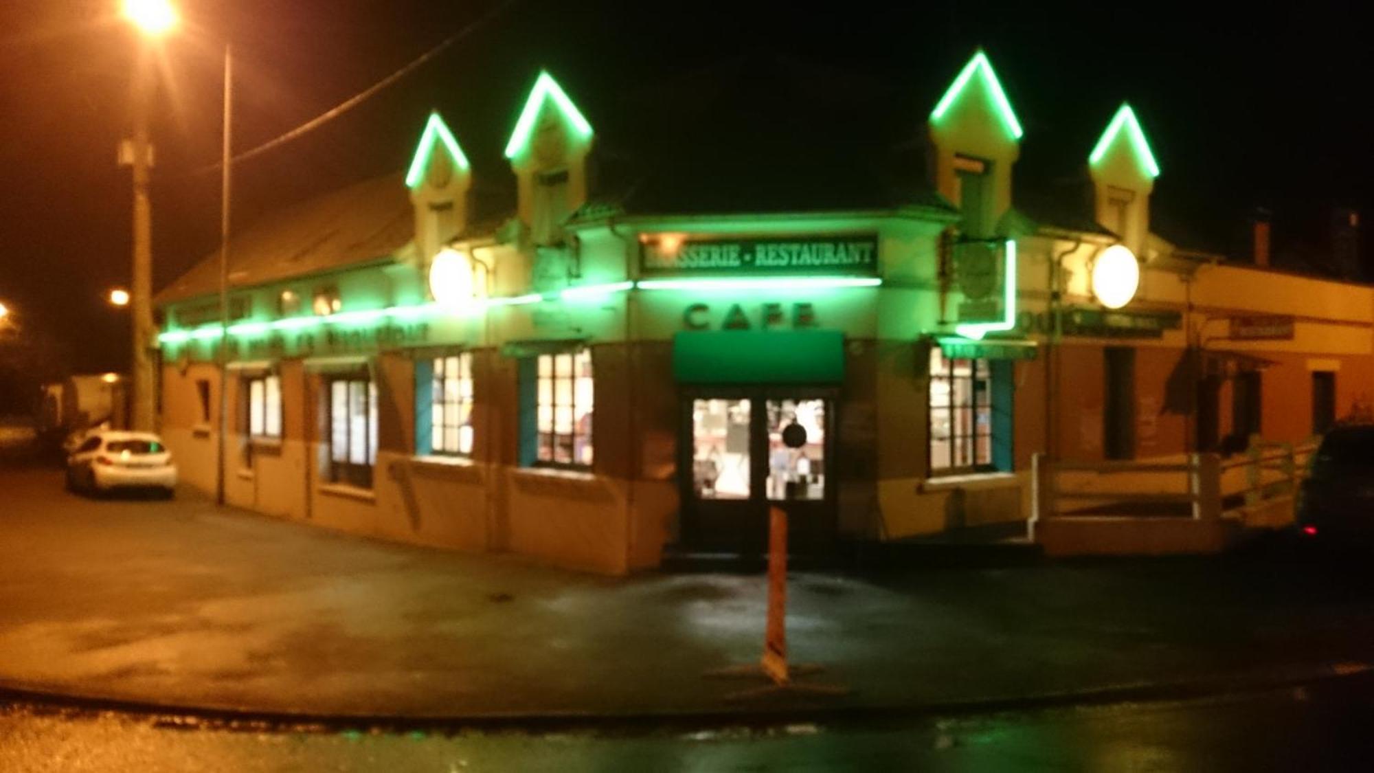 Le Relais De Risquetout Hem-Hardinval Exterior photo